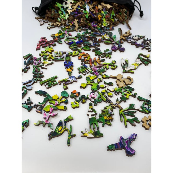 An English Cottage Garden - 425 Piece Wooden Jigsaw Puzzle UK