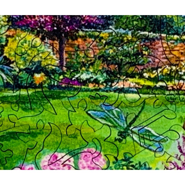 An English Cottage Garden - 425 Piece Wooden Jigsaw Puzzle UK
