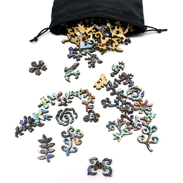 Flower Garden Blues (132 Piece Wooden Jigsaw Puzzle) UK