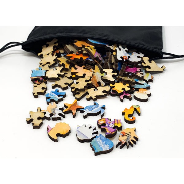 A Day at the Beach (145 Piece Wooden Jigsaw Puzzle) UK