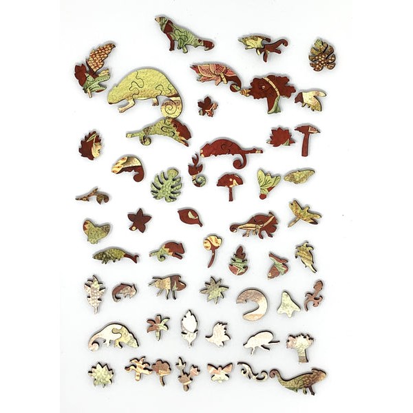 Karma Chameleon (337 Piece Wooden Jigsaw Puzzle) UK